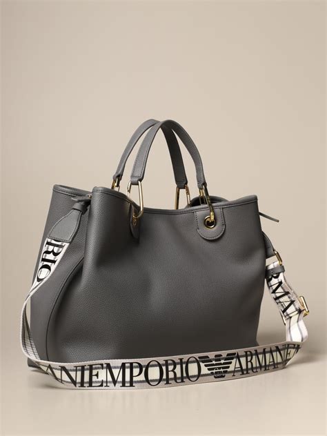 Women's Giorgio Armani Shoulder Bags 